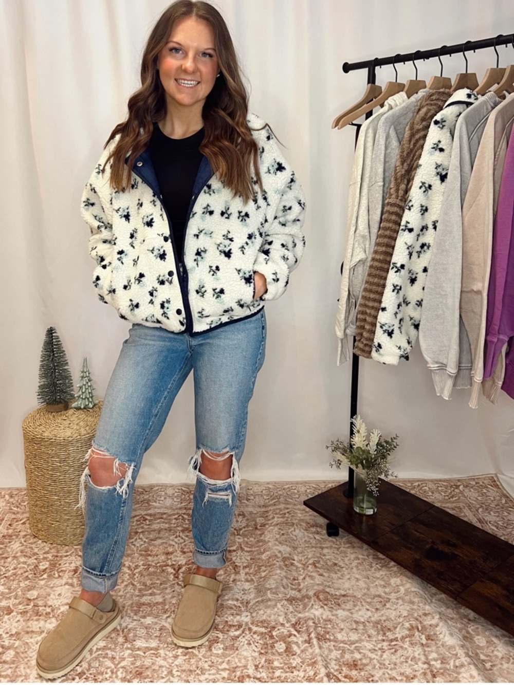Cozy Floral Sherpa Jacket - White/Black